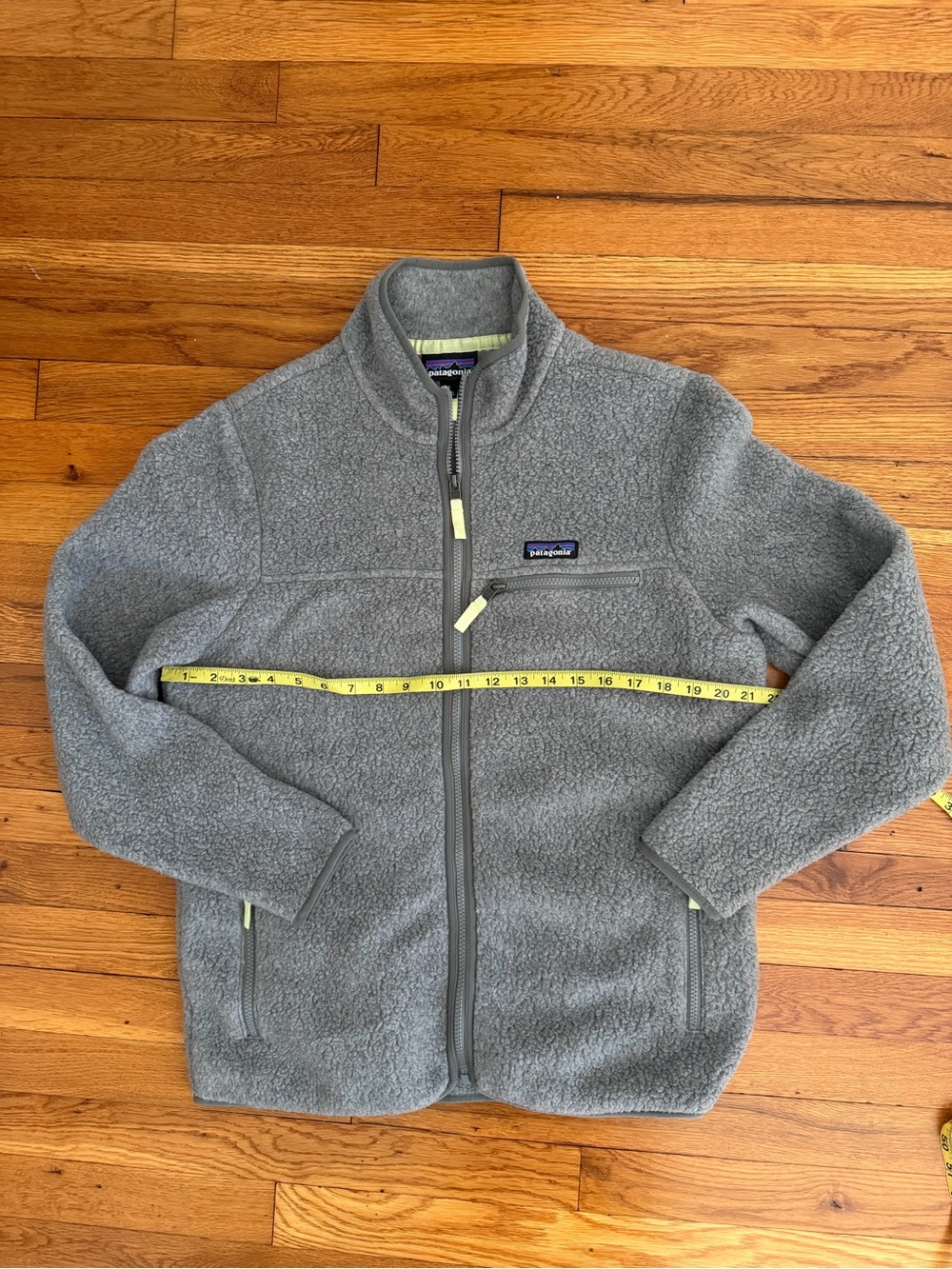 Patagonia Women’s Grey Full-Zip Pile Jacket with Chest Pocket